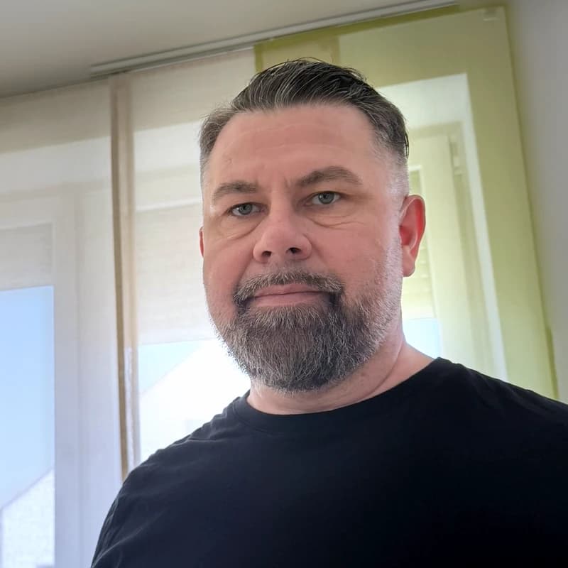 Mathias, founder of EasyLife
